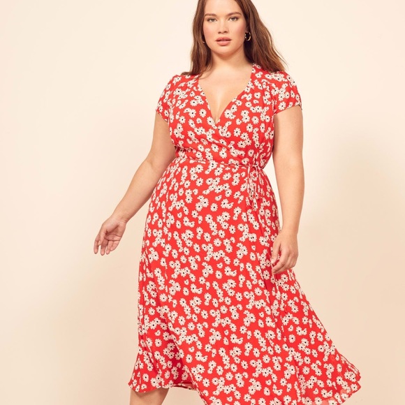 red daisy print dress